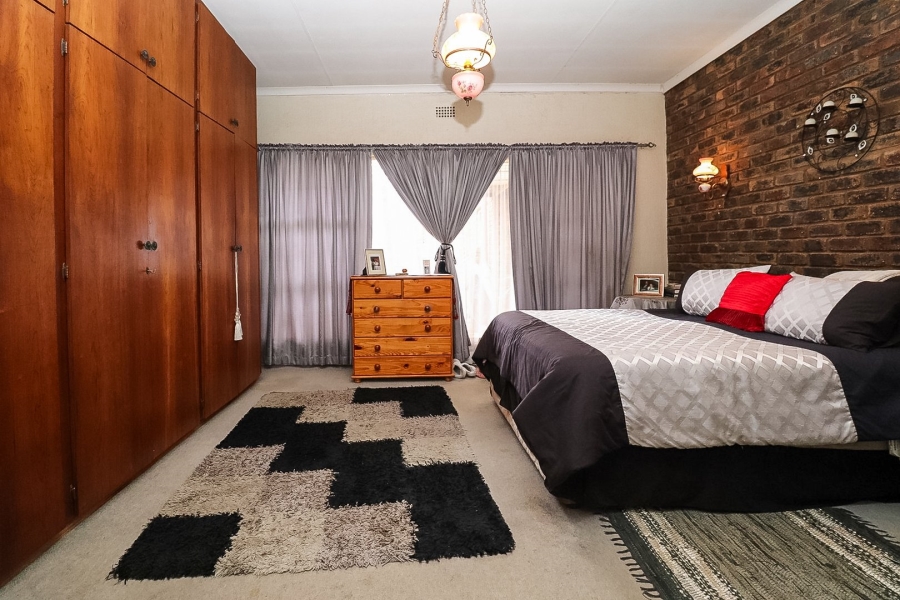 4 Bedroom Property for Sale in Stilfontein Ext 4 North West